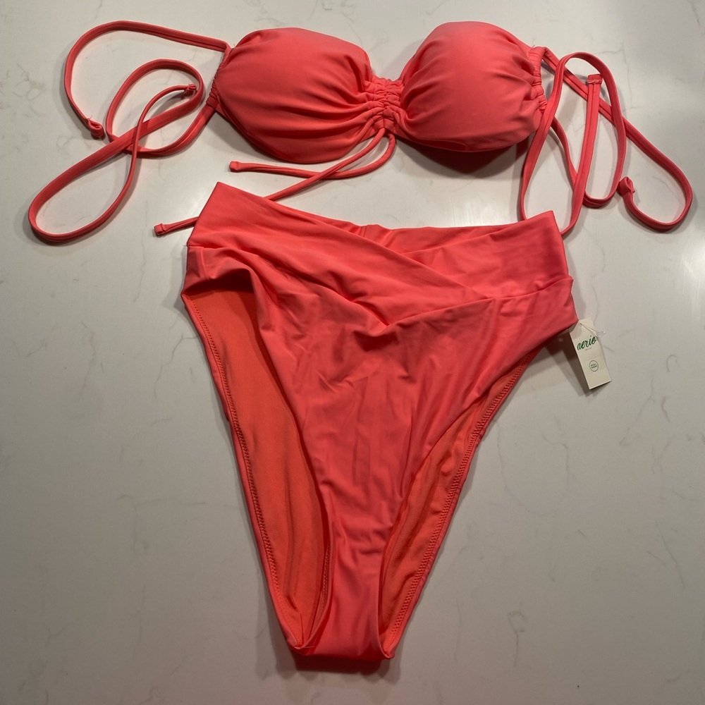 Bright pink Aerie ruched bikini set—new with tags!